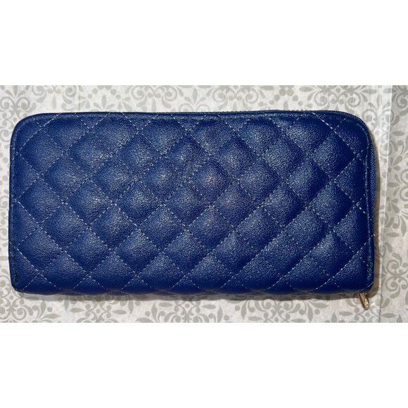 Unbranded Handbags - Quilted Blue Double-Zipper Wallet With Wristlet Strap & Multiple Compartments